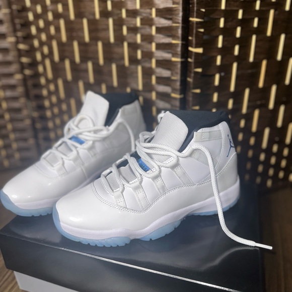 jordan 11 sneakers
